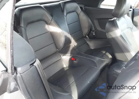 2018 Ford Mustang Ecoboost Premium из США, поврежденный, VIN 1FATP8UH9J5175042